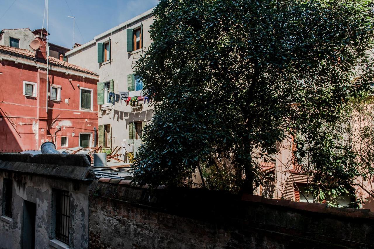 Gondola, San Giacomo Venezia Esterno foto
